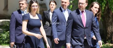 Liderii USR se întrunesc în ședință de la ora 19:00 pentru a hotărî dacă îl susțin pe Adrian Veștea ca premier
