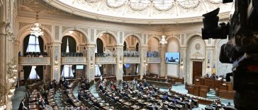 Ziua Iei/ Portul popular, între identitate și continuitate – dezbatere în plenul Senatului
