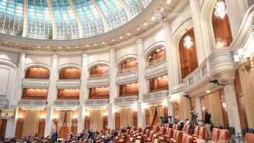 Camera Deputaților/ Momente de reculegere și dezbateri în memoria lui Mihai Eminescu și a victimelor mineriadei