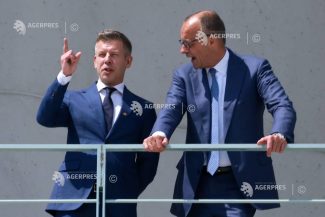 Magyar afirmă că Ungaria își va continua politica de a nu trimite trupe sau arme în #Ucraina