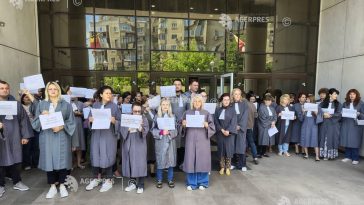 Prahova: Protest al grefierilor la Palatul de Justiție Ploiești