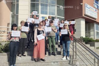 Tulcea: Angajații Casei Județene de Pensii protestează împotriva ‘inechităților salariale’