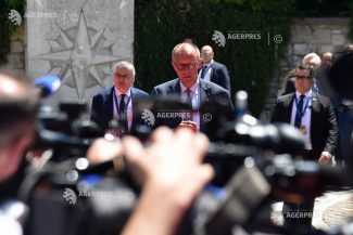 UE: Cancelarul Friedrich Merz avertizează Serbia că ‘trebuie să decidă unde își vede viitorul’