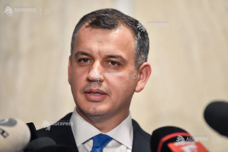 Tomac spune că are libertatea de a-și alege echipa; persoana vizată pentru MIPE a acceptat propunerea