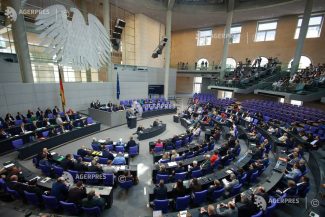 Germania: Deputații prelungesc cu încă un an participarea armatei la misiunile din Kosovo și Bosnia