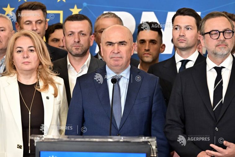 Bolojan anunță că își depune la Congres candidatura pentru un nou mandat de președinte al PNL, împreună cu echipa sa