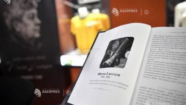 Fotbal: Clubul Dinamo a oferit familiei Lucescu o carte de condoleanțe în memoria lui Mircea Lucescu