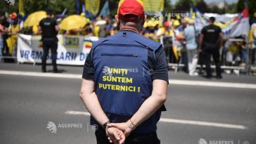Protest al sindicaliștilor din educație/ CNSLR-Frăția susține acțiunile sindicatelor din învățământ