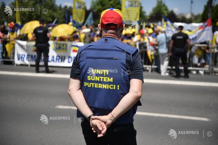 Protest al sindicaliștilor din educație/ CNSLR-Frăția susține acțiunile sindicatelor din învățământ