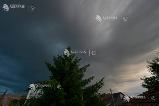 Meteorologi: Cod galben de instabilitate atmosferică în zone din 23 de județe, miercuri