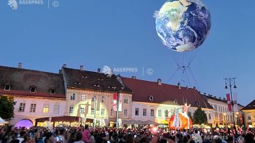 FITS 2026/Câteva zeci de mii de spectatori la concertul dirijat de Cristian Măcelaru și spectacolele de acrobație și cu drone