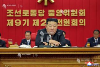 Liderul nord-coreean Kim Jong Un a supravegheat teste de arme cu ocazia marcării a 76 de ani de la începerea războiului coreean