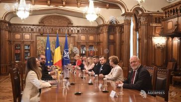 Consultări la Cotroceni/Președintele discută cu reprezentanții parlamentarilor neafiliați