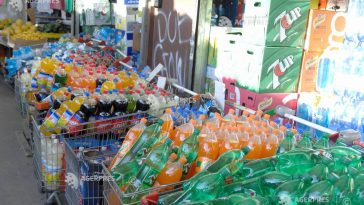 Consumul de băuturi îndulcite și de sucuri de fructe în copilărie crește riscul de hipertensiune la adulți (studiu)