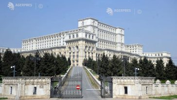 Camera Deputaților/Un defibrilator automat – amplasat în incinta Palatului Parlamentului