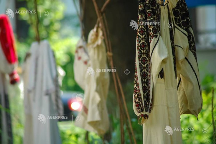 ZIUA IEI/Timiș: Ziua Iei și Sânzienele, o horă a tradițiilor cu portul popular bănățean