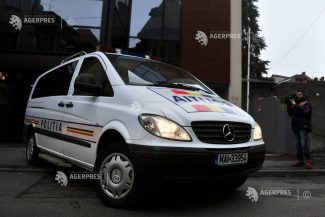 Bărbat acuzat că folosea conturi fictive pentru a obține bilete la evenimente în numele lui Nicușor Dan