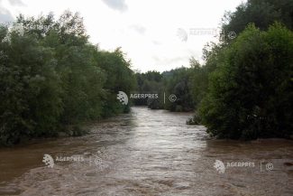 INHGA: Cod galben de inundații în opt bazine hidrografice, până vineri dimineața
