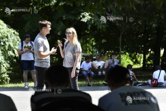 Sondaj World Vision: Anxietatea, presiunea școlii și lipsa dialogului cu adulții, principalele probleme ale adolescenților