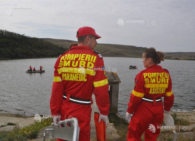Prahova: Bărbat de 41 de ani, scos inconștient din Lacul Măneciu; se efectuează manevre de resuscitare
