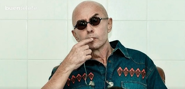 Argentina – Mii de argentinieni i-au adus un omagiu lui Carlos Solari, artist rock de renume care a murit la vârsta de 77 de ani/ VIDEO