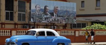 Partidul Comunist din Cuba a aprobat un pachet de reforme în direcţia unei economii de piaţă. Fostul preşedinte Raul Castro spune că este „ceea ce se potriveşte cel mai bine Revoluţiei în acest moment”