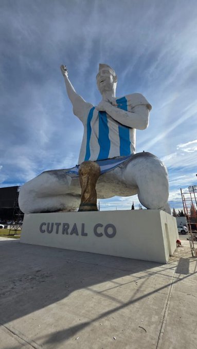 Lionel Messi are cea mai înaltă statuie din lume. Opera de artă, ţinta criticilor – VIDEO