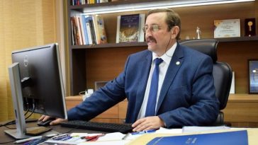 Rectorul Politehnicii Iaşi, senator PSD, pe un grup de partid: 220 de studenţi din universitatea noastră s-au înscris în partidul nostru / Explicaţii: Nu fac propagandă politică în universitate şi nu am nicio legătură cu înscrierile / Reacţia ANOSR
