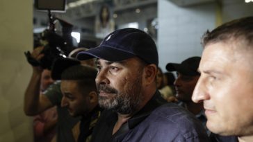 Darius Vâlcov va fi eliberat condiţionat din Penitenciarul Focşani/ Tribunalul Vrancea a admis definitiv cererea depusă în acest sens de fostul ministru de Finanţe condamnat la cinci ani de închisoare