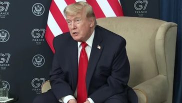 Donald Trump se declară încântat să ia cina la Versailles pentru că „nu e doar placaj de aur, ci e ceva grandios”
