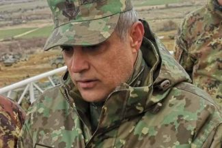 Un fost comandant NATO îl acuză pe Veştea că a blocat proiecte în zona poligonului Cincu atât ca ministru al Dezvoltării, cât şi ca şef al CJ Braşov: „Prin lipsa totală de interes a unor astfel de personaje autorităţile române sabotează planurile NATO