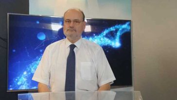 Dr. Horaţiu Moldovan: Este foarte importantă măsurarea tensiunii arteriale, mai ales după vârsta de 40 de ani la bărbaţi, iar la femei după menopauză/ Prima măsură terapeutică: să mănânce cu mai puţină sare