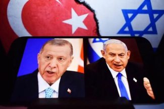 Schimb de replici între Erdogan şi Netanyahu, care se acuză reciproc de „genocid”. Preşedintele turc îl compară pe premierul israelian cu Adolf Hitler