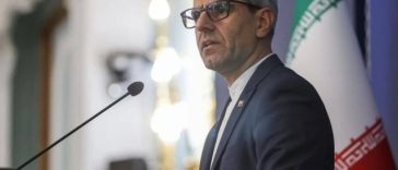 Iranul acuză SUA de poziţii contradictorii şi spune că atacurile israeliene asupra Libanului întârzie procesul diplomatic