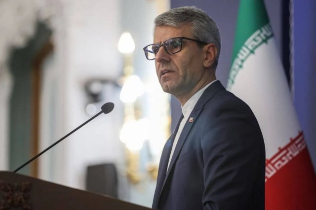 Iranul acuză SUA de poziţii contradictorii şi spune că atacurile israeliene asupra Libanului întârzie procesul diplomatic
