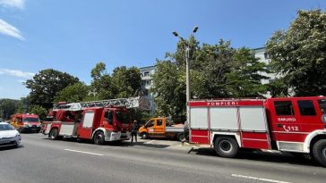 Scurgeri de gaze la o ţeavă care face legătura cu un bloc, în Sectorul 3 din Bucureşti/ Au fost evacuaţi locatarii din cele şase scări ale blocului, fiind vorba despre 90 de persoane