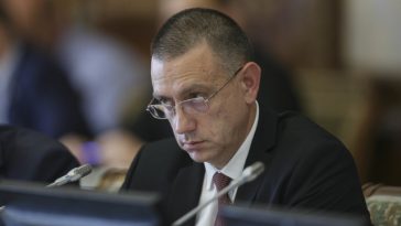 ADRIAN VEŞTEA, DESEMNAT PREMIER – Fifor (PSD): Orice propunere care poate contribui la constituirea unei formule de guvernare viabile, capabile să genereze o majoritate parlamentară stabilă, trebuie analizată cu responsabilitate şi seriozitate