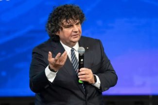 Florin Drăgan, rectorul UPT: „România are nevoie de o strategie naţională pentru robotică şi roboţi umanoizi. Am ratat oportunităţi importante în dezvoltarea inteligenţei artificiale şi nu trebuie să repetăm aceeaşi greşeală”