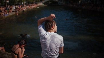 Bilanţul morţilor prin înec creşte la 55 în Franţa, anunţă Guvernul, care se teme că bilanţul poate creşte în continuare