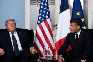 Trump anunţă la Evian că crede că poate ”să facă ceva” cu privire la Războiul din Ucraina şi că Putin şi Zelenski, cu care a discutat la telefon, sunt ”deschişi. El îi spune lui Macron că ”nu are nevoie de mult ajutor” pentru ca să redeschidă Strâmtoarea