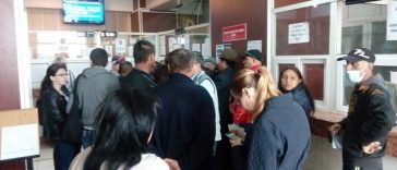 Finanţiştii continuă protestele, „îngrijoraţi” de proiectul noii legi a salarizării unitare/ Pichet la sediul DGRFP Iaşi joi după-amiază, „în afara programului de lucru”/ Revendicările sindicaliştilor