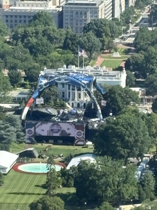 Eveniment de senzaţie la Casa Albă. Gală UFC pentru cea de-a 250-a aniversare a independenţei ţării şi cea de-a 80-a aniversare a preşedintelui Donald Trump. „Gheara”, amplasată pe peluză – VIDEO