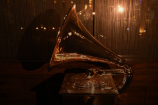 Premiile Grammy – Recording Academy anunţă schimbări majore la regulamentul categoriei „Cel mai bun artist debutant” şi adaugă cinci categorii