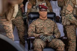 Burkina Faso îşi întrerupe relaţiile diplomatice cu Franţa, Parisul ”regretă” o ”decizie ostilă şi fără fundament”