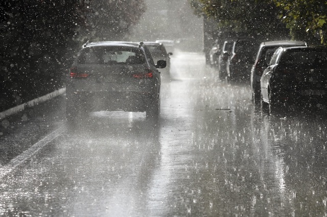 Apa Nova: Măsuri preventive suplimentare pentru limitarea efectelor ploilor abundente din Bucureşti