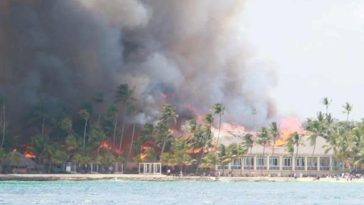 Incendiu de proporţii într-o staţiune din Republica Dominicană. O turistă italiană a murit şi 1.700 de persoane au fost evacuate – VIDEO