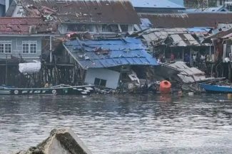 Cinci morţi, 19 răniţi, trei dispăruţi şi nouă case distruse în Indonezia, în explozia unei bombe datând probabil din al Doilea Război Mondial