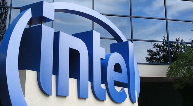Intel a urcat pe bursă cu aproape 9% după anunţul lui Trump privind un parteneriat cu Apple pentru cipuri fabricate în SUA