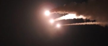 Iranul rămâne la masa negocierilor, anunţă preşedintele iranian Massoud Pezeshkian, după ce armata iraniană anunţă că a încetat operaţiunile împotriva Israelului. ”Negocierile finale de pace continuă, sub rezerva ca ignoranţa sau prostia să nu li se opună