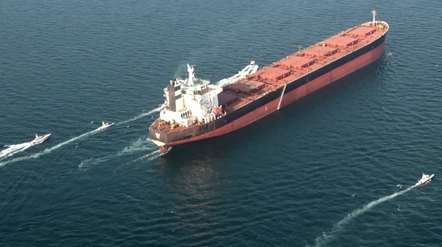 SUA anunţă că au neutralizat la Golful Oman un al treilea petrolier iranian care încerca să încalce blocada americană, în decurs de o săptămână. Războiul din Iran pare să se intensifice din nou